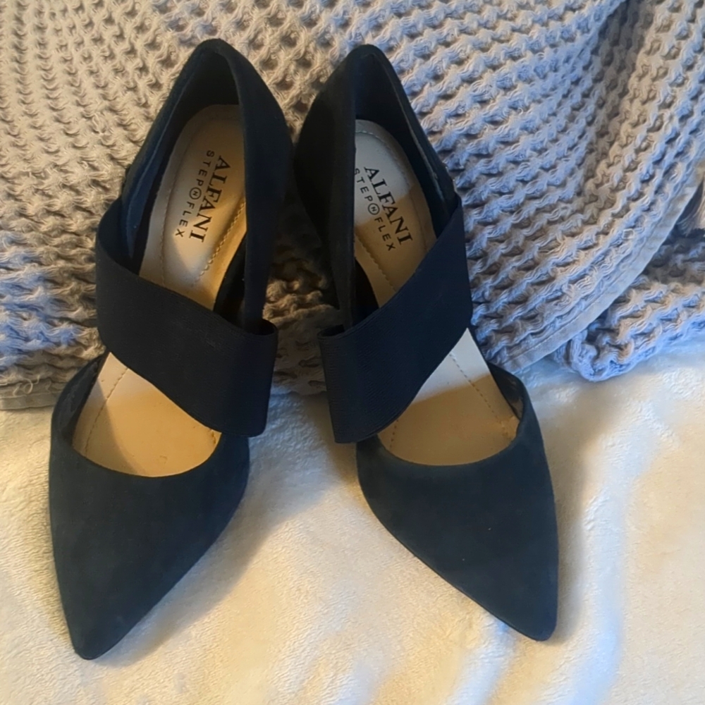 Alfani Deep Navy Blue Heels